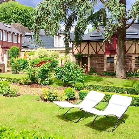 Villa La Gloriette Bed & Breakfast