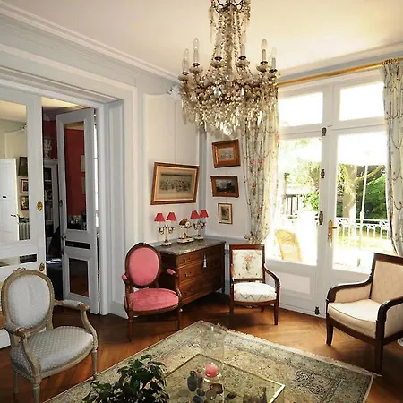 La Gloriette Couette-café 4*