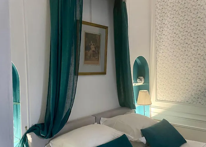 La Gloriette Bed & Breakfast 4*