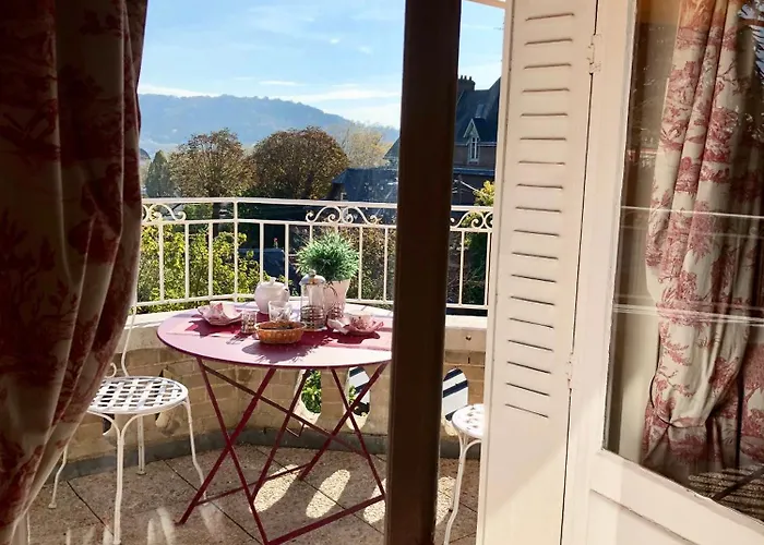 La Gloriette Bed & Breakfast 4*