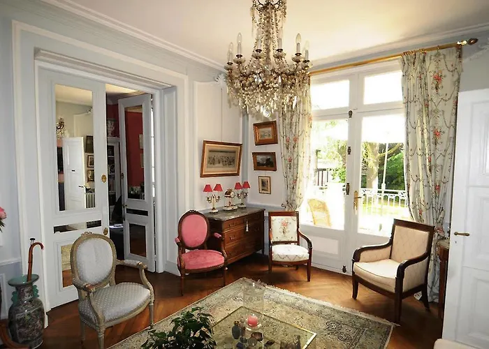 La Gloriette Bed & Breakfast 4*